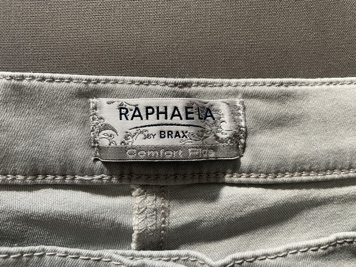 Brax Jeans: BRAX Jeans Raphaela, 42K – Nuovo (secondo la descrizione) da Rafz venduto da mogli02042010 2