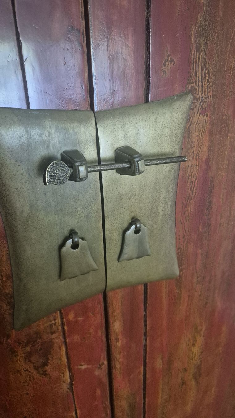 Armadi: Asiatische Schrank – Usato da Rämismühle venduto da beni0010 2