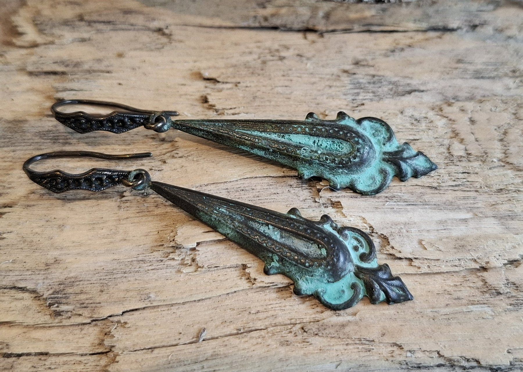 Orecchini pendenti & Orecchini a lobo: GREEN - Messingohrringe – Nuovo e nell'imballaggio originale da Mühlethal venduto da nicita-modeschmuck