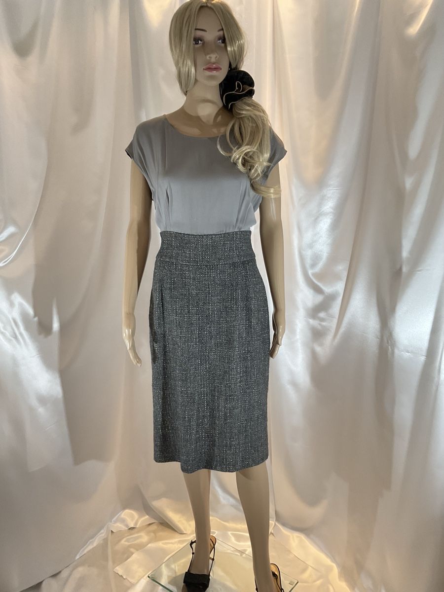Costumi: MaxMara DeuxPiece in hellgrau in Grösse 38. – Usato da Mariastein venduto da u_n_6s5w 4