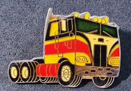 BB519 - Pin LKW Truck Zugmaschine Lastwagen