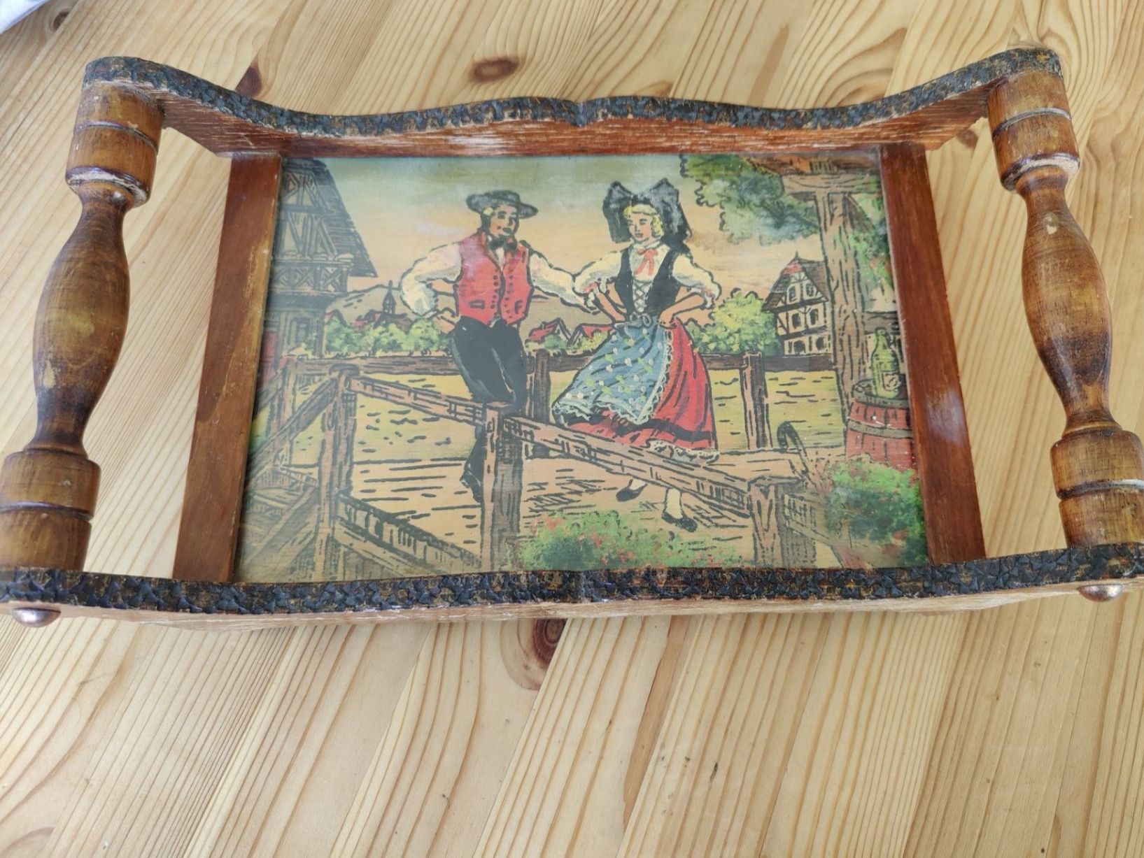 Plateaux: Antikes elsässer Serviertablet – D'occasion à Binningen par blackhorse08