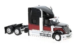 1:87 International Lonestar, schwarz/dunkelrot, 2010