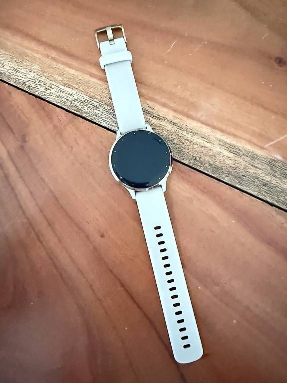 Garmin Smartwatch: Garmin Venu 3s beige + extra Armband – Usato da Reinach AG venduto da Sxxara 1