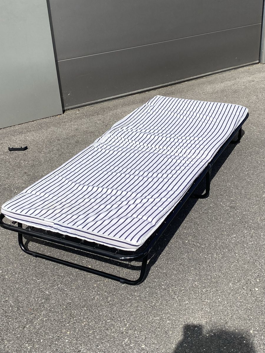 Letti: Lit pliant d’appoint pour les invités ! – Usato da Lausanne venduto da Csamadhi 2