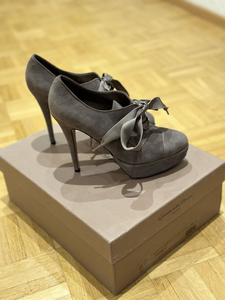 Gianvito Rossi Damenschuhe: Gianvito Rossi Schuhe – Neu (gemäss Beschreibung) aus Zürich von ca88