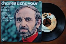 CHARLES AZNAVOUR - NON IDENTIFIÉ etc EP