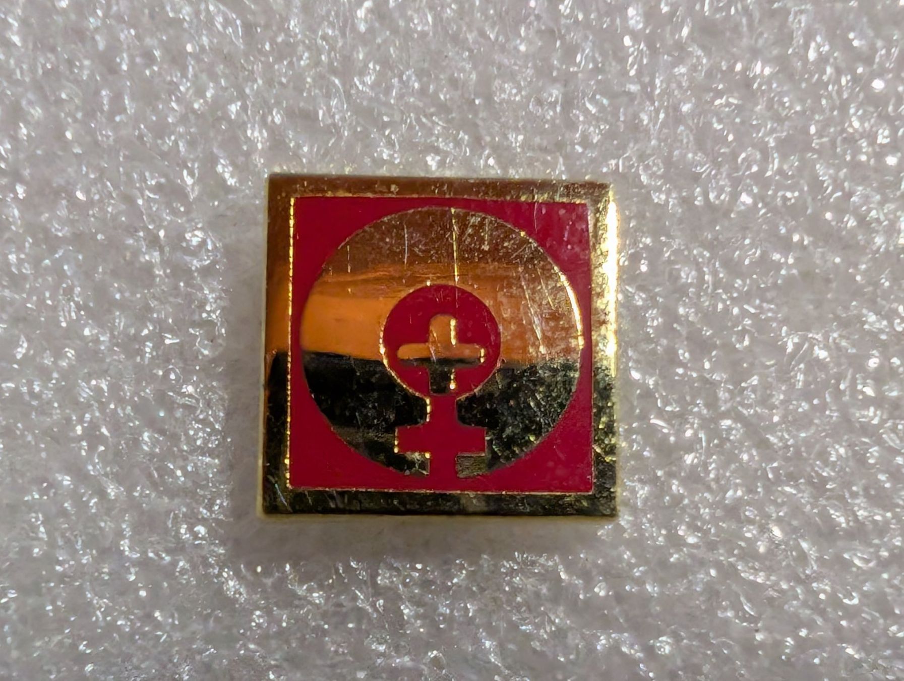 Plaketten & Abzeichen: Ansteckpin 274: – Gebraucht aus Oppligen von Pin-Fall-Shop