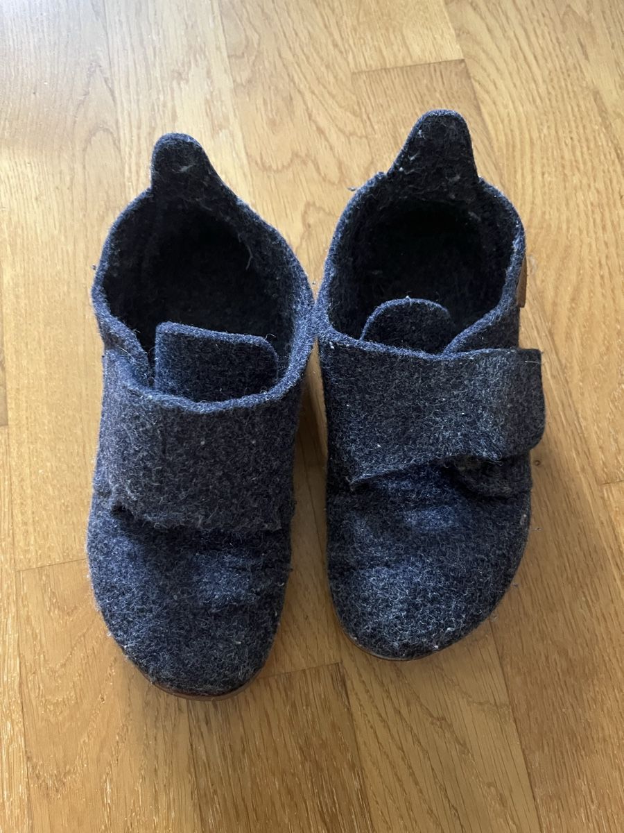 Bisgaard Scarpe per ragazzi: Hausschuhe Bisgaard Filz Grösse 33 – Usato da Bern venduto da hispano74
