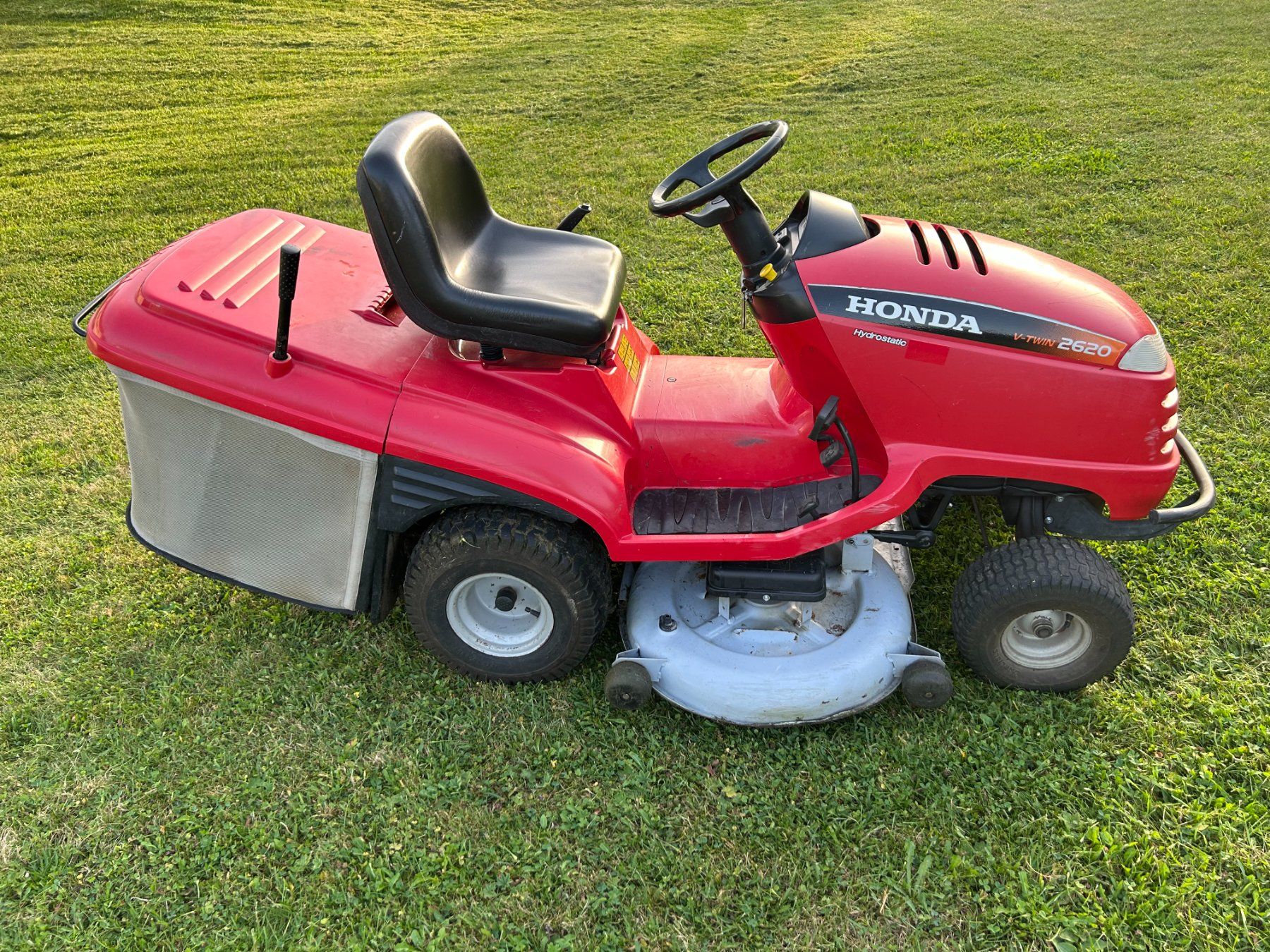 Honda Rasenmäher: Tracteur tondeuse Honda – Gebraucht aus Les Verrières von  1