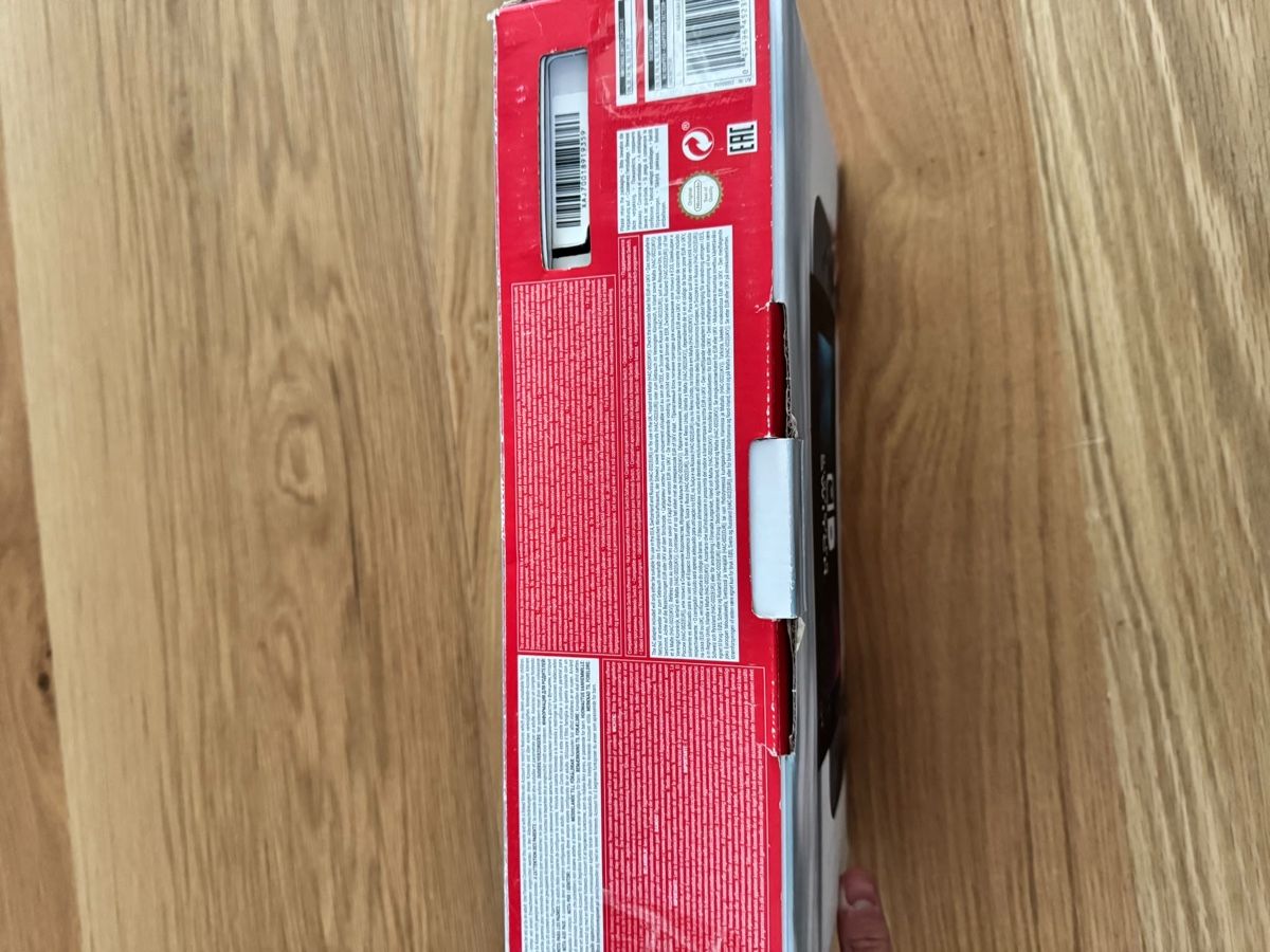 Nintendo Consoles: Nintendo Switch Bundle inkl. Pro Controller & Super Mario Od – D'occasion à Billens par oli_w6w2 3