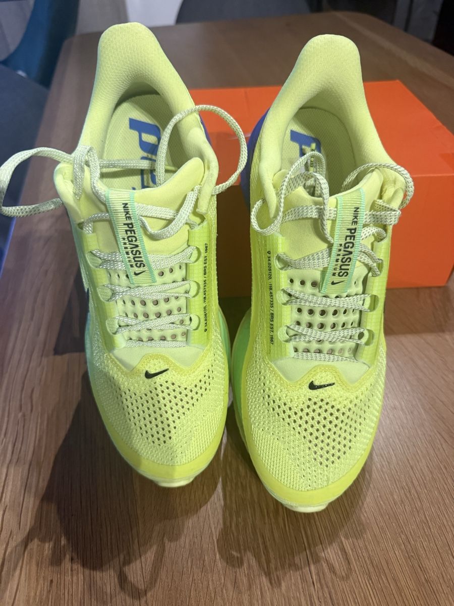 Nike Scarpe da uomo: Nike Pegasus premium, comme neuve, taille 42, – Usato da Belmont-sur-Lausanne venduto da Coben01 1