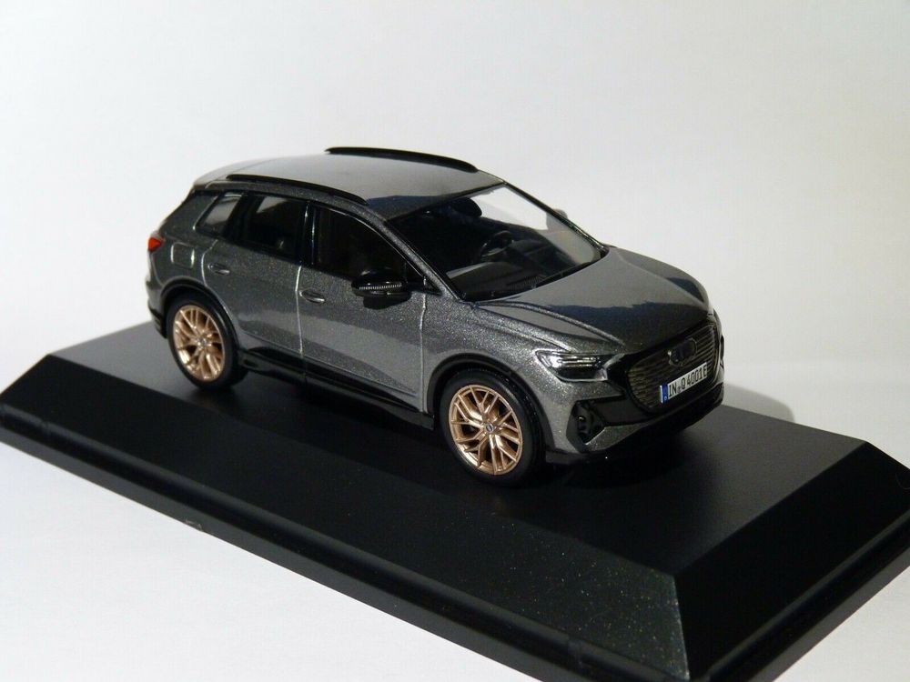 Produktbild von Original Audi Modellauto 1:43, Audi A6 Avant E-tron- 5012426231