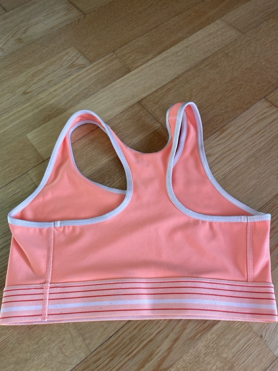 Under Armour Tops: Sport Top / Sport BH, Under Armour, gr S – Gebraucht aus Uetikon am See von Wigglo 3