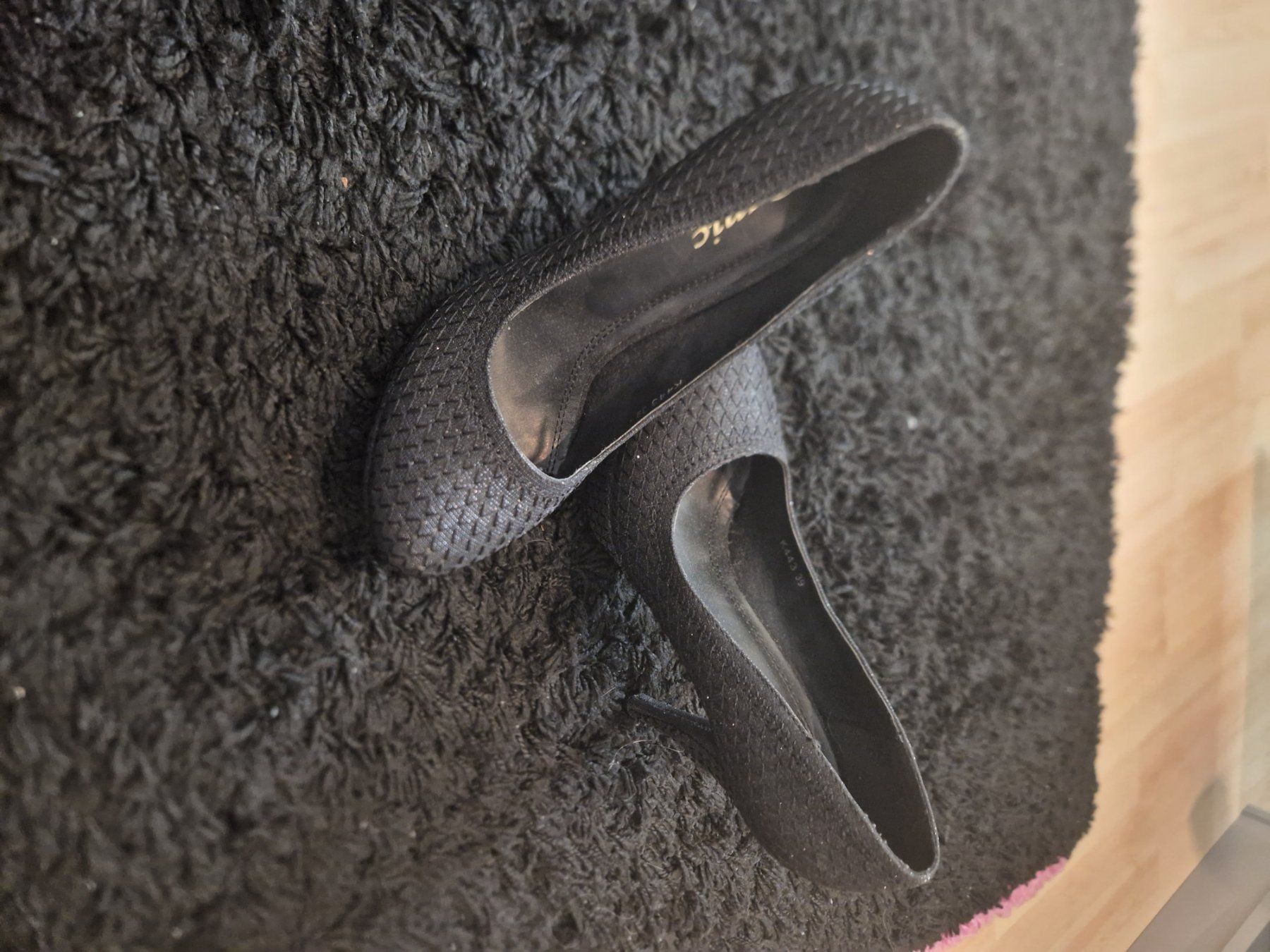 Damenschuhe: Schuhe – Neu (gemäss Beschreibung) aus Ebikon von kov_9vqb