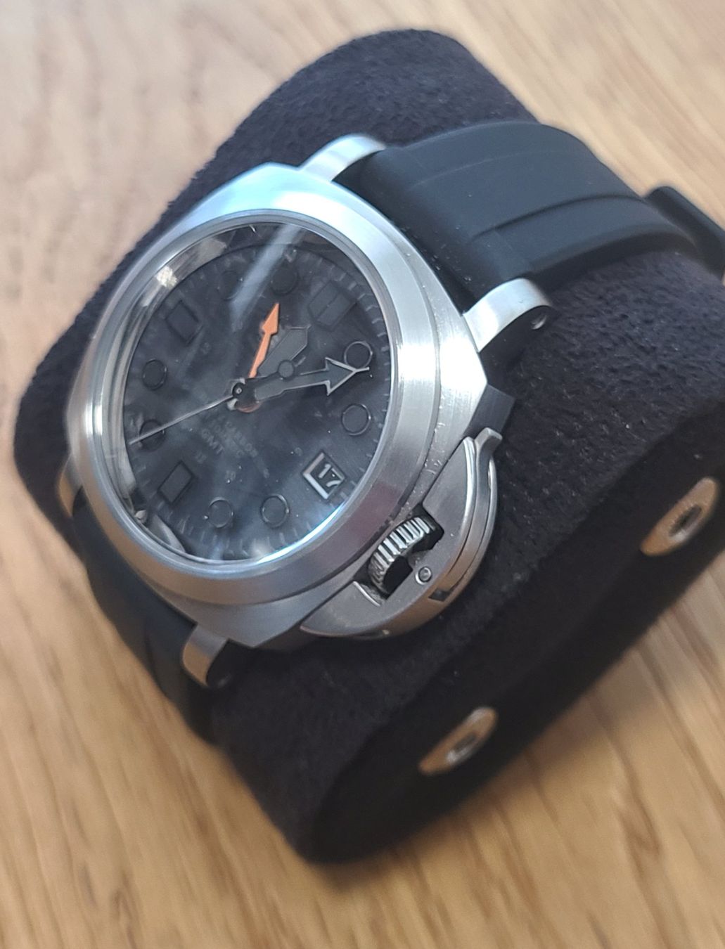 Orologi: Ungetragene GMT Automatik Uhr 40mm – Usato da Hochdorf venduto da 12swiss 2