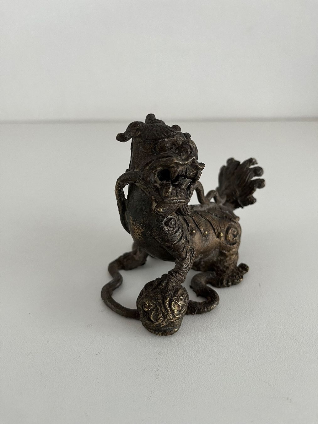 Sculture & Statue: antiker chinesischer Löwe – Usato da Wetzikon ZH venduto da seli03 3
