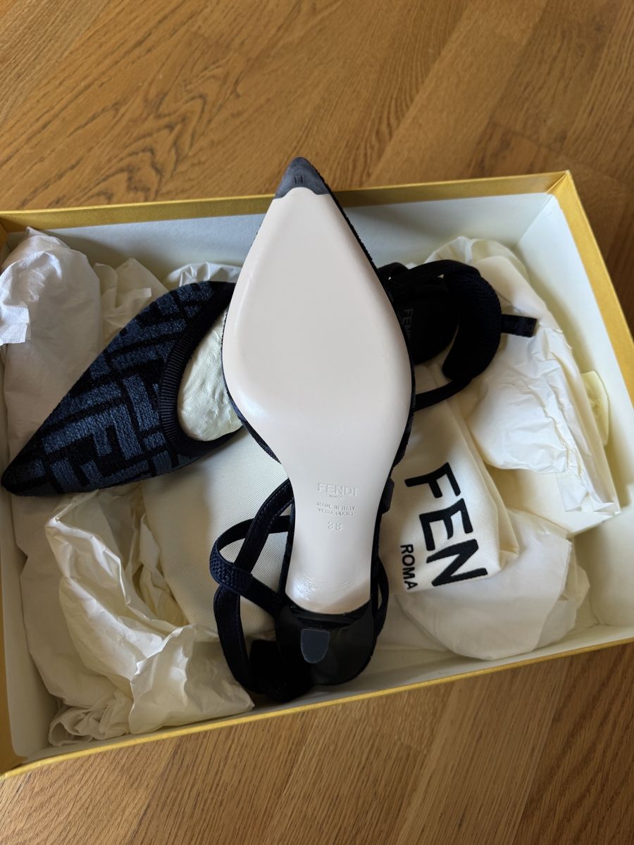 Fendi Damenschuhe: Fendi Colibri Lițe – Neu und originalverpackt aus Zürich von ace_7yvh 5