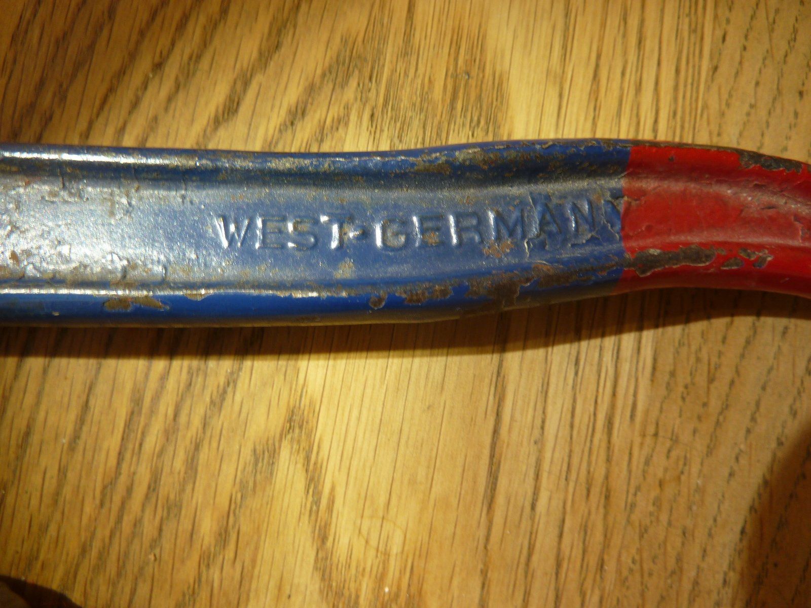 AC-DC Alle Werkzeuge: Rohrzange Chrom-Vanadium West Germany 33 cm – Gebraucht aus Hochfelden von swissice 2