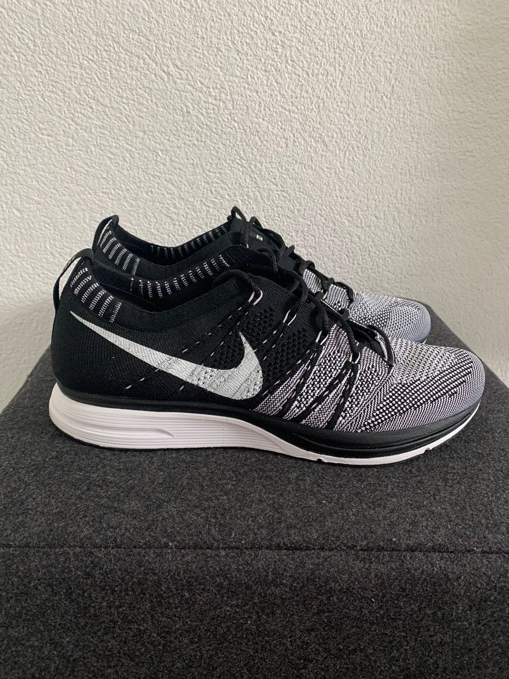 Nike Scarpe da uomo: NIKE Flyknit Trainer+ Black White - 532984-010 – Usato da Meggen venduto da spyder718