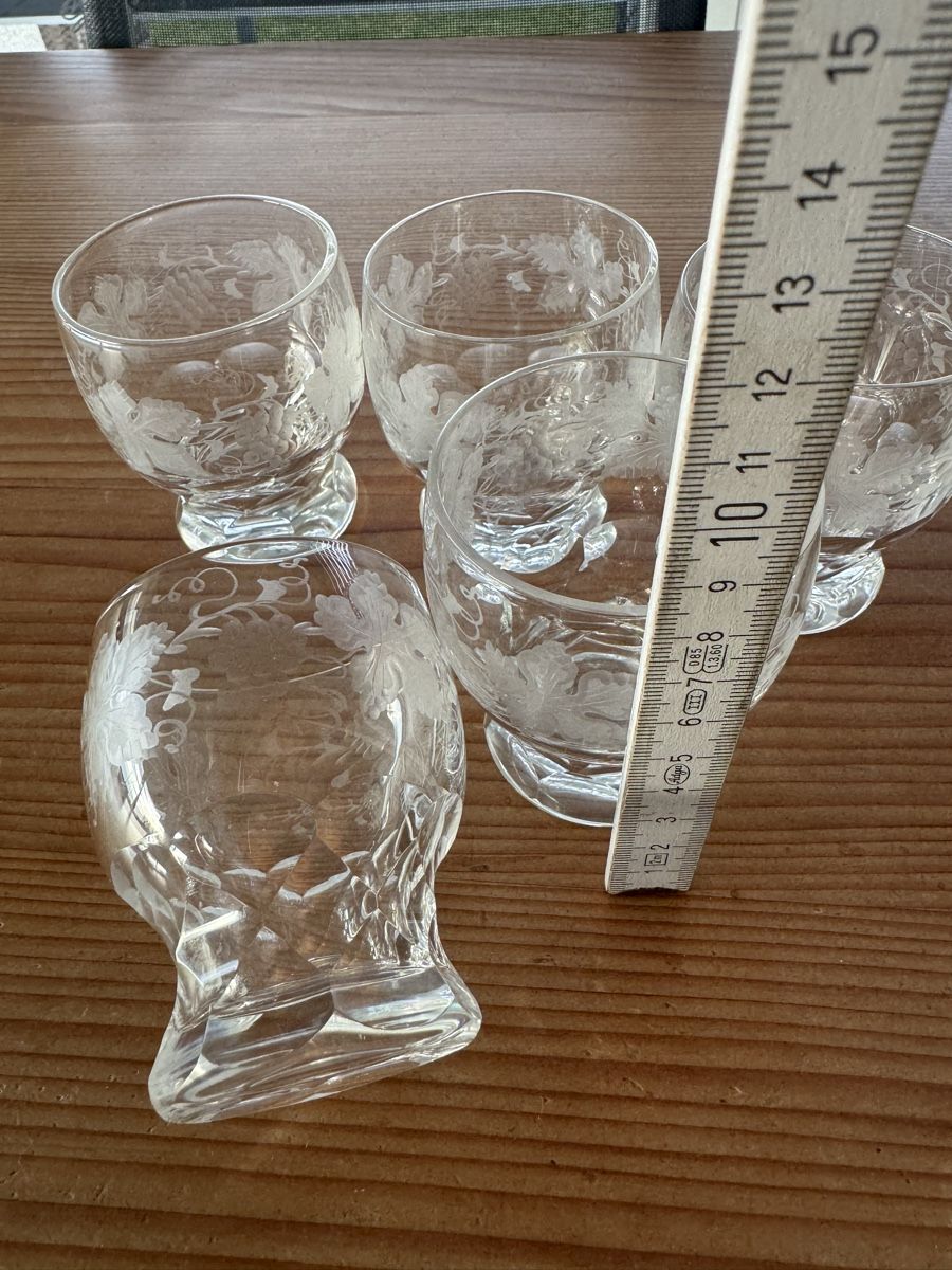 Gläser: 5er Set edle Grappagläser mit Schliffmuster, Vintage – Gebraucht aus Lanzenhäusern von Galaa 3
