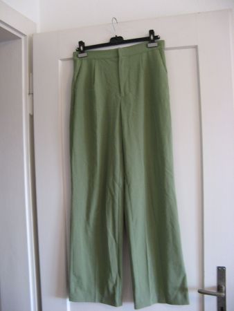 grüne Hose Pull & Bear Gr. M