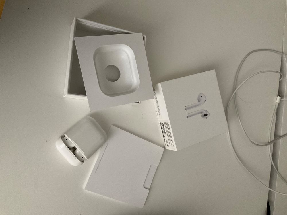 AirPods 1. Generation | Kaufen auf Ricardo