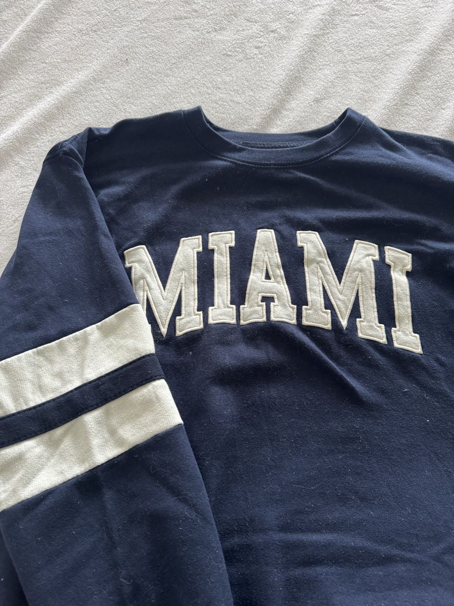 Maglioni & Felpe: Sweatshirt – Usato da Zürich venduto da lau_6q77 1