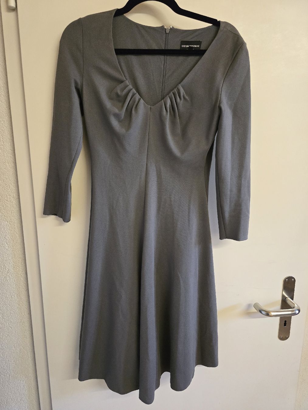 Armani Vestiti: schlichtes Kleid Armani – Nuovo (secondo la descrizione) da Brugg AG venduto da linetta9