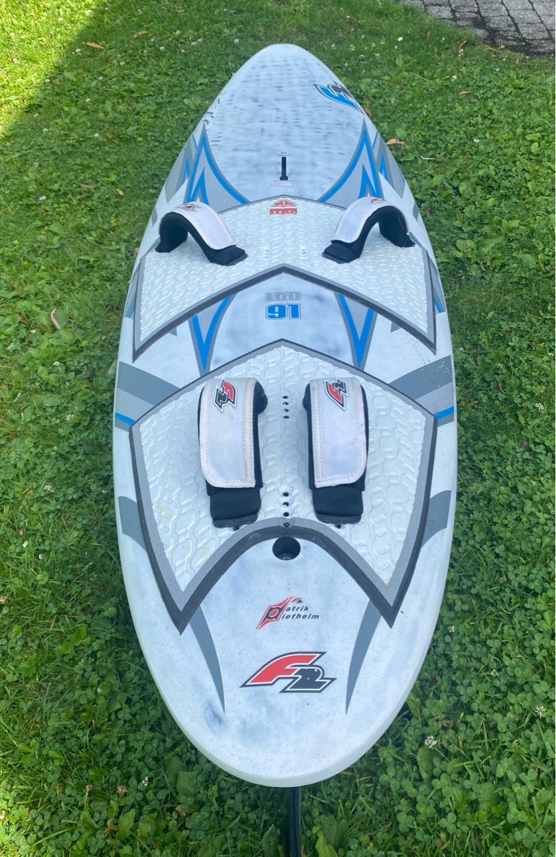 Tavole da surf e di nuoto: Windsurfboard F2 XTC LTD 91 – Usato da Flüelen venduto da Switch5 1