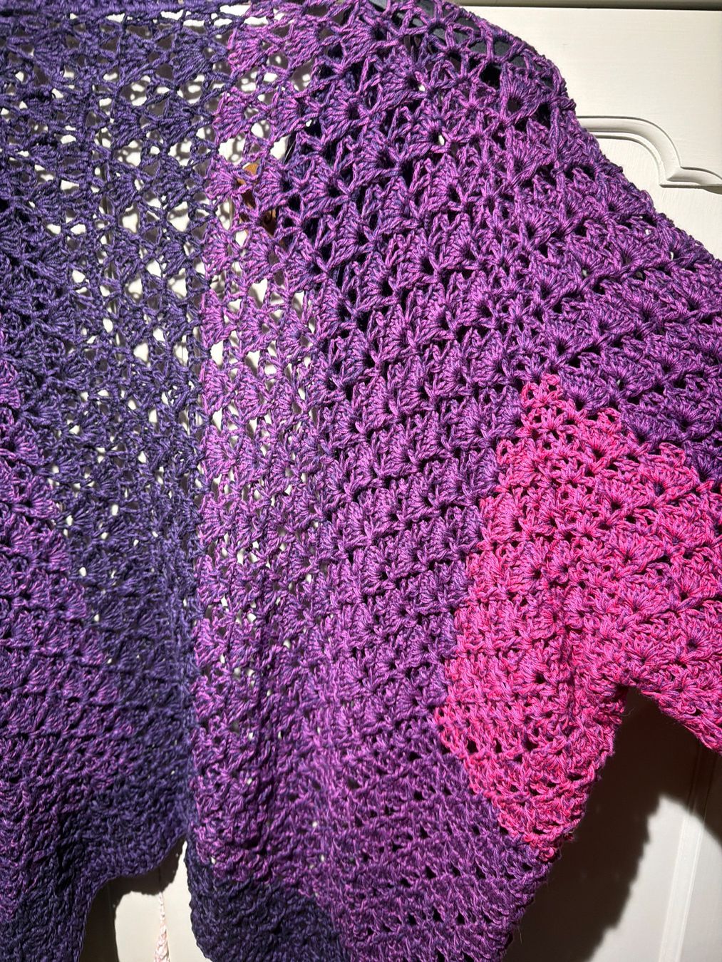 Giacche: STRICKJACKE LILA-EINZELSTÜCK,HANDGESTRICKT – Nuovo e nell'imballaggio originale da Meienried venduto da ManuelaBoutique 5