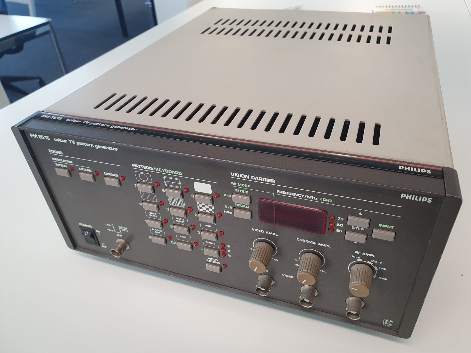 Philips Messen: Philips PM 5515 Colour TV Pattern Generator – Gebraucht aus Schlieren von  5