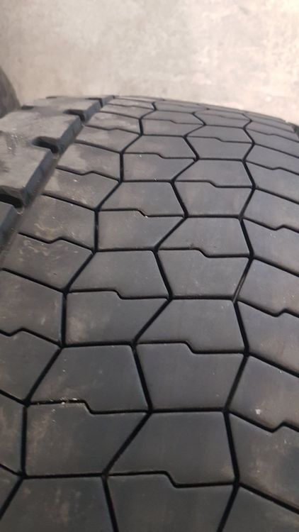 4 Stück LKW Reifen BRIDGESTONE 315/60R22.5 | Kaufen Auf Ricardo