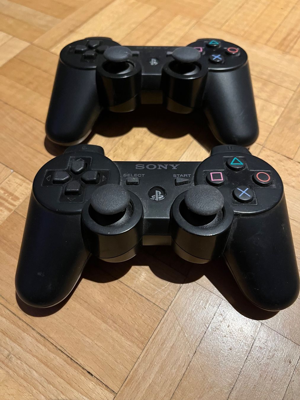 Sony Controller: 2 Playstation 3 Original Controller – Gebraucht aus Basel von Ruemli17