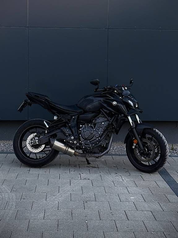 Yamaha Strada: Yamaha MT-07 35kw – Usato da Busswil BE venduto da cyr_9yx2