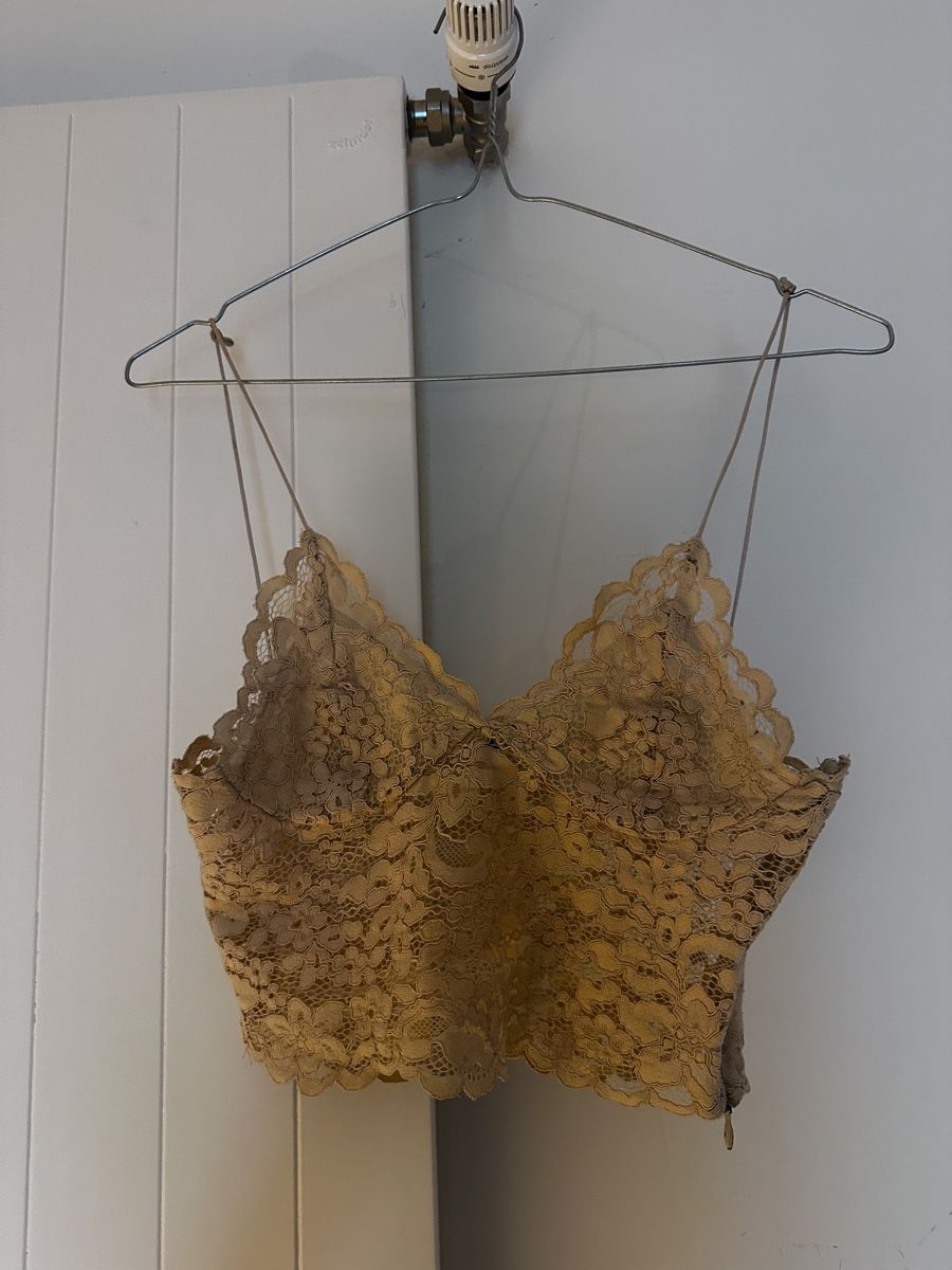 Zara Top: Spitzentop Zara beige S – Usato da Zürich venduto da Misus.Flohmi