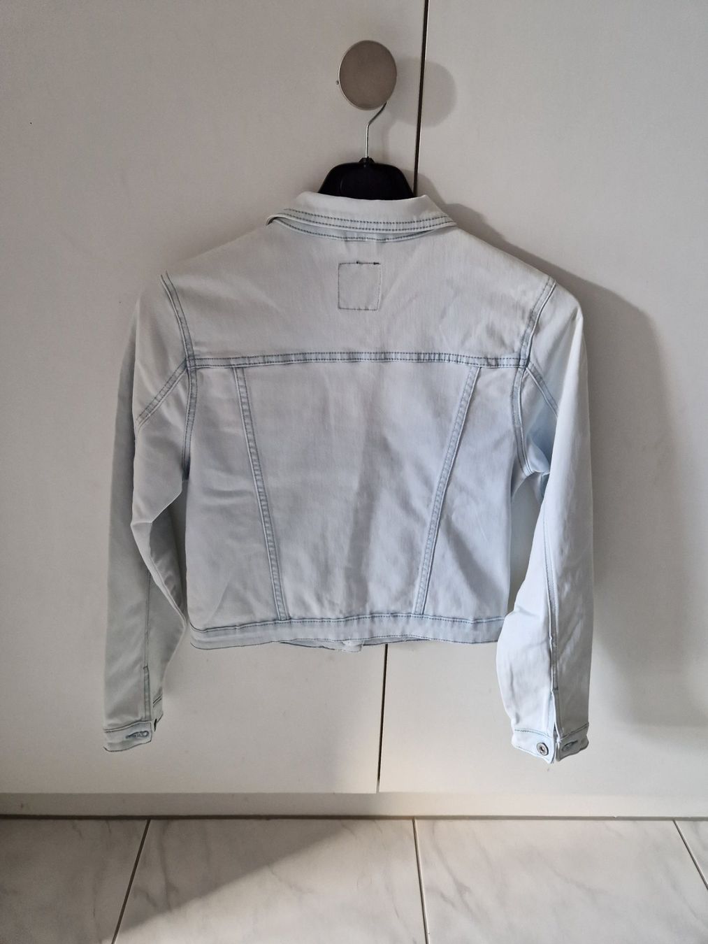 Giacche: Jeansjacke hellblau Gr. M (neuwertig) – Nuovo (secondo la descrizione) da Würenlos venduto da dan.ch 2