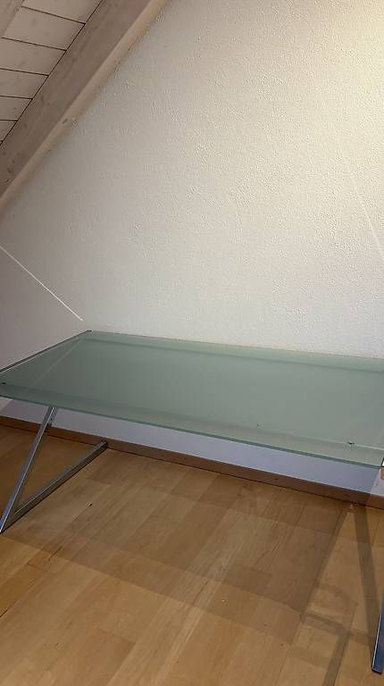 Tavoli: Büro Glastisch – Usato da Winterthur venduto da Lucoelen 1