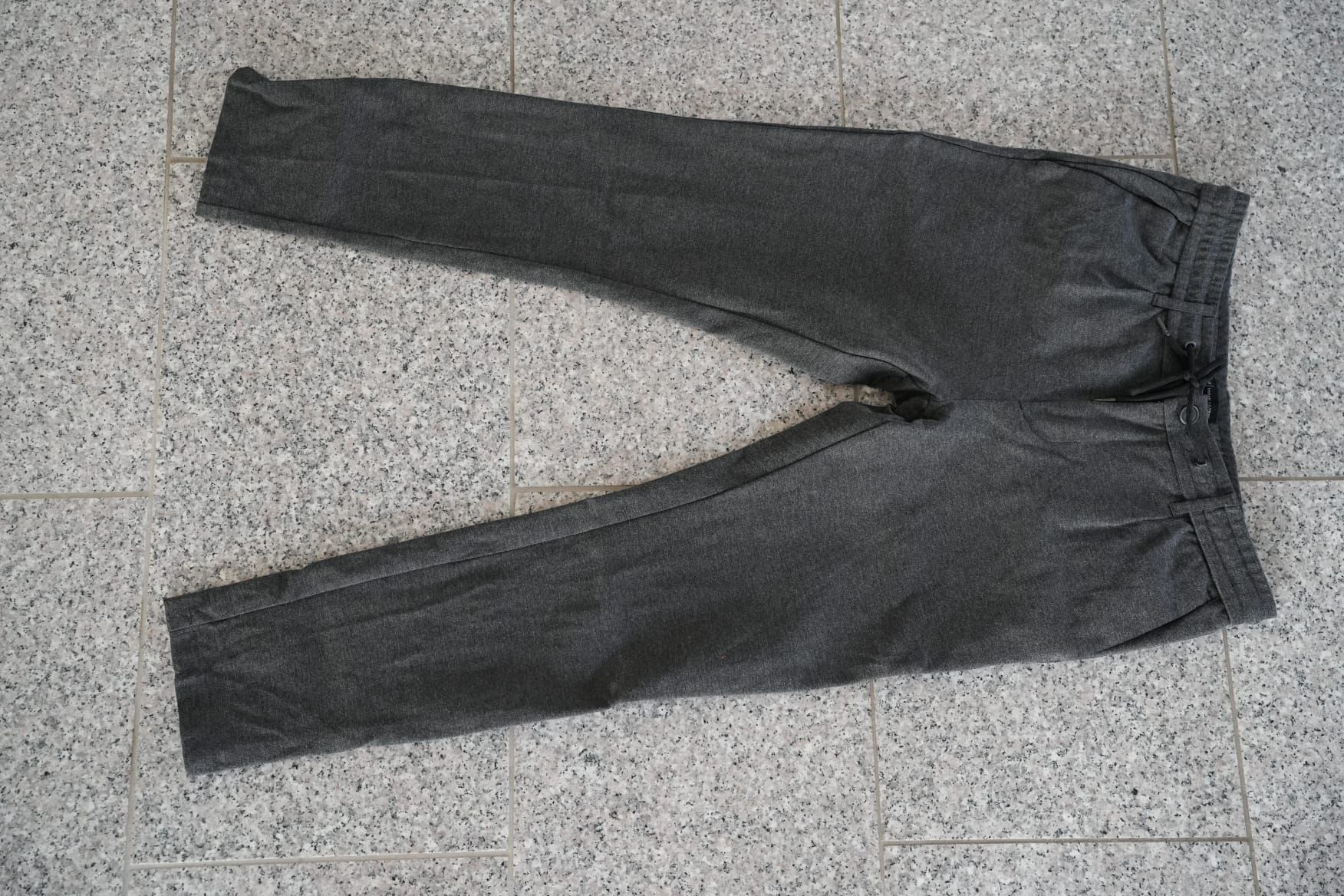Pantaloni: Jeff Super Dyer Stoffhose Grösse M – Usato da Moosseedorf venduto da Sonnenschein..