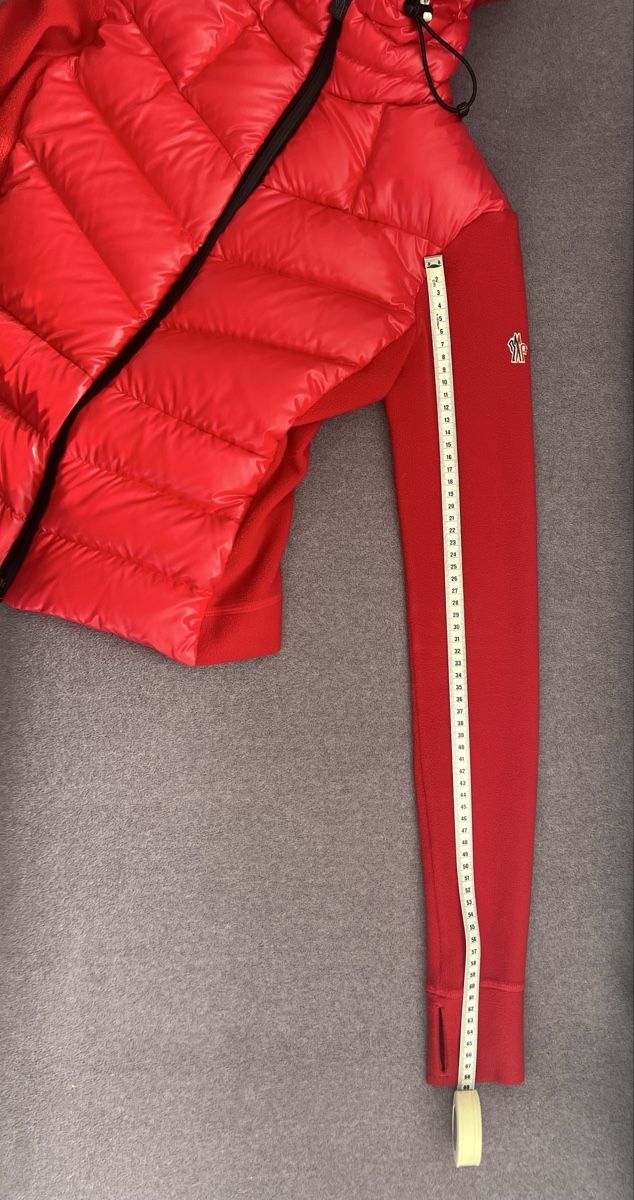 Moncler Giacche: Stylische Moncler Jacke – Usato da Wohlenschwil venduto da Richard2011 2