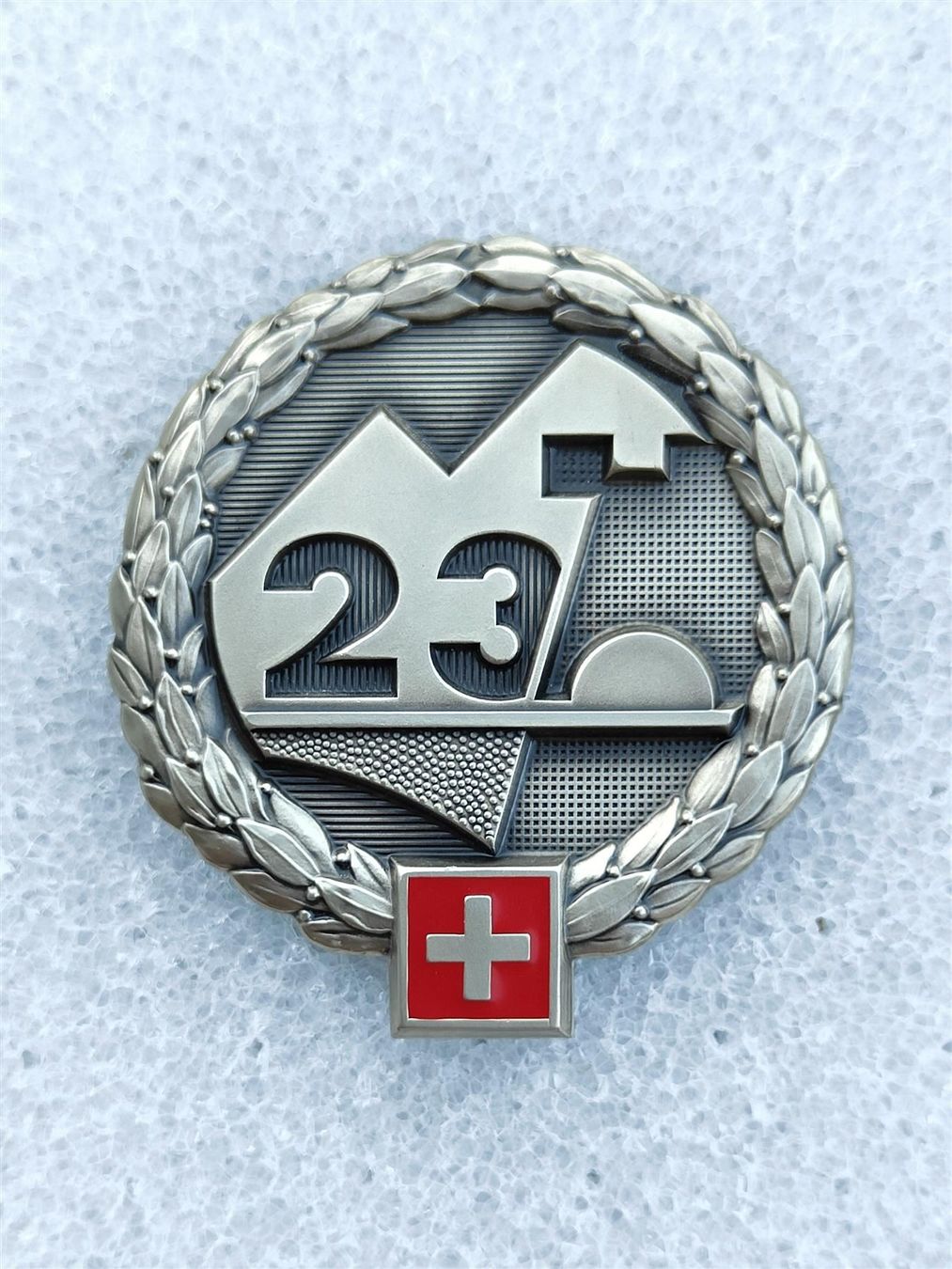 Placchette & Badge: Béretemblem Festungsbrigade 23 – Usato da Bauma venduto da SwissMilitaria
