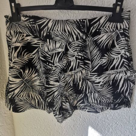 Boho Shorts / H&M Sommershorts Palmen Muster - S