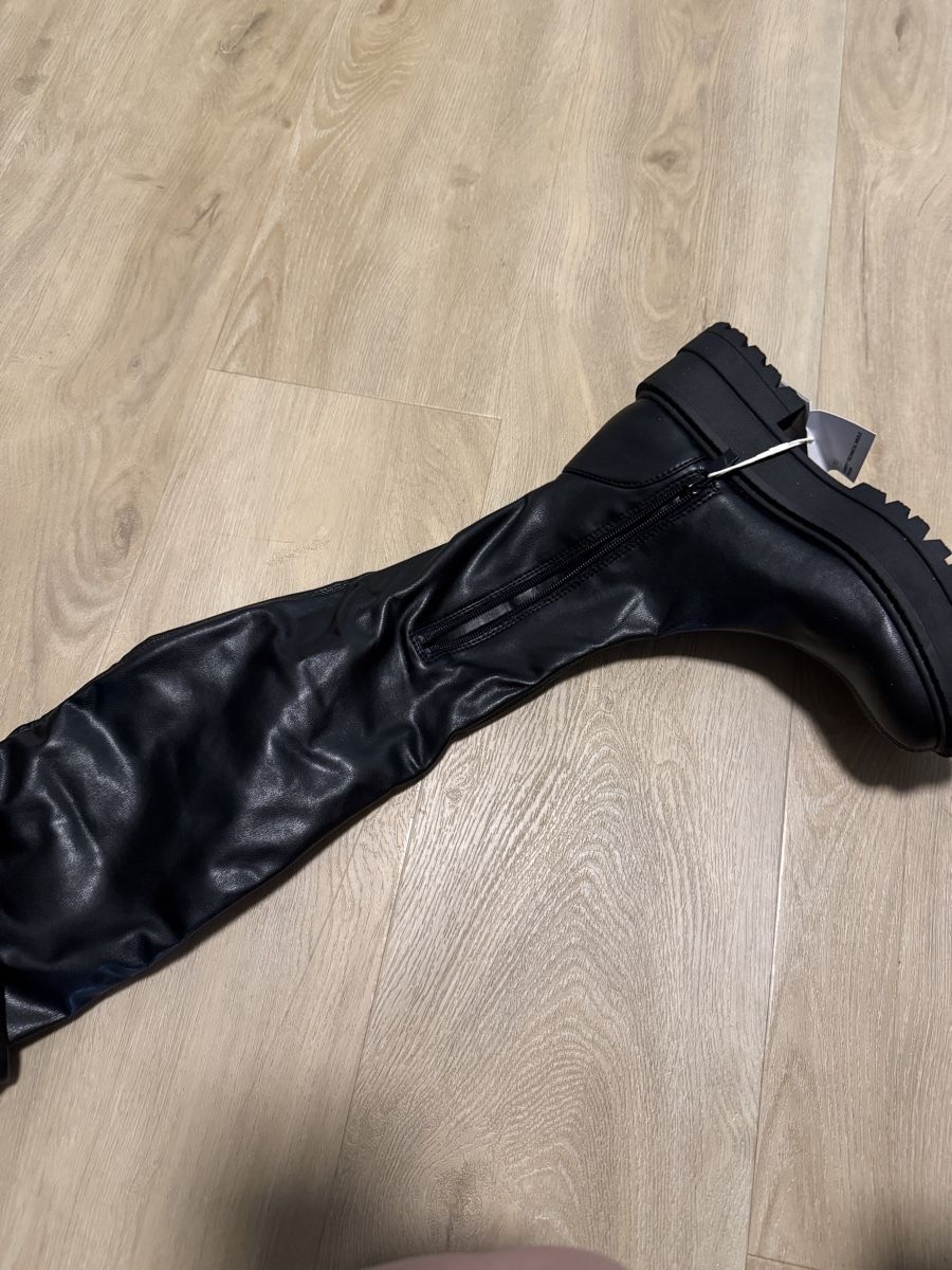Stradivarius Scarpe da donna: Overknee Stiefel – Nuovo e nell'imballaggio originale da Kaiseraugst venduto da Bil2305