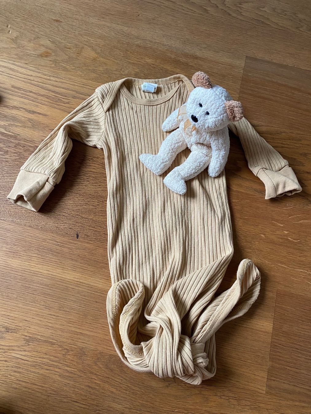 Alana Vestiti & Gonne: Pyjama Baby 50/56 oder 62/68 – Nuovo (secondo la descrizione) da Rorbas venduto da erdbeeri91