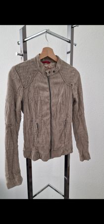 EDC Jacke Gr. S – olivgrün, Veloursoptik, Bikerstyle, schmal