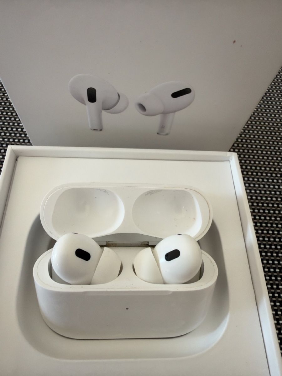Apple Casques audio: AirPods Pro 2023 – D'occasion à Wildegg par Garfield189
