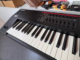 Roland Fantom-08, Keyboard, Stage-Piano, Klavier, Synthi top
