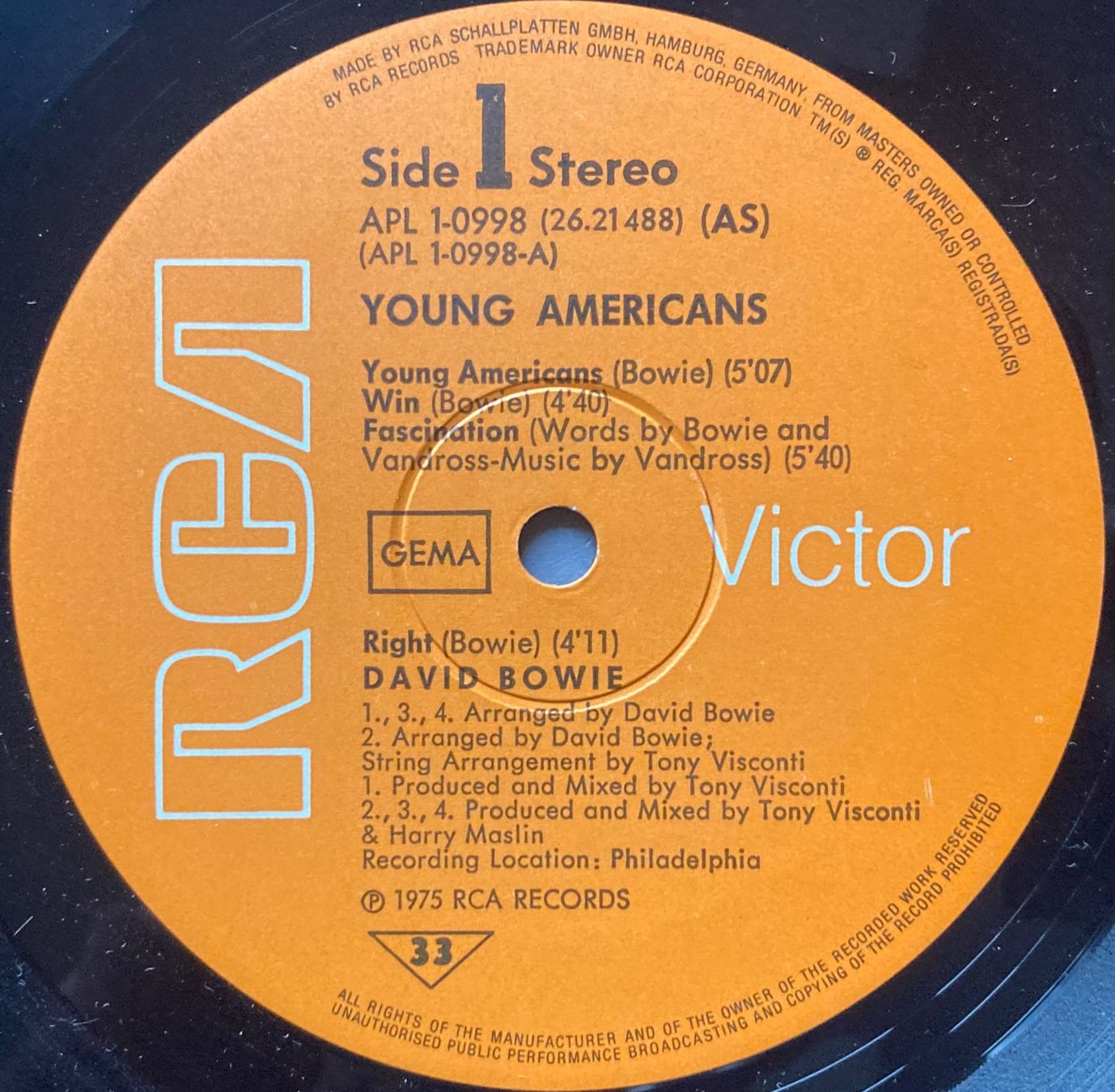 Dischi in vinile: DAVID BOWIE - YOUNG AMERICANS – Usato da Poliez-Pittet venduto da Newtown-Records 2