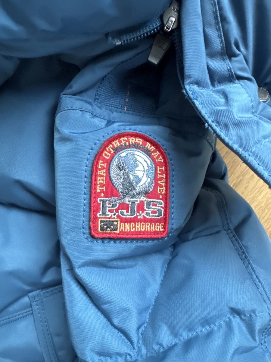 Parajumpers Giacche: Parajumpers Young small 152-158 – Nuovo (secondo la descrizione) da Lachen SZ venduto da LuganoLugano 8