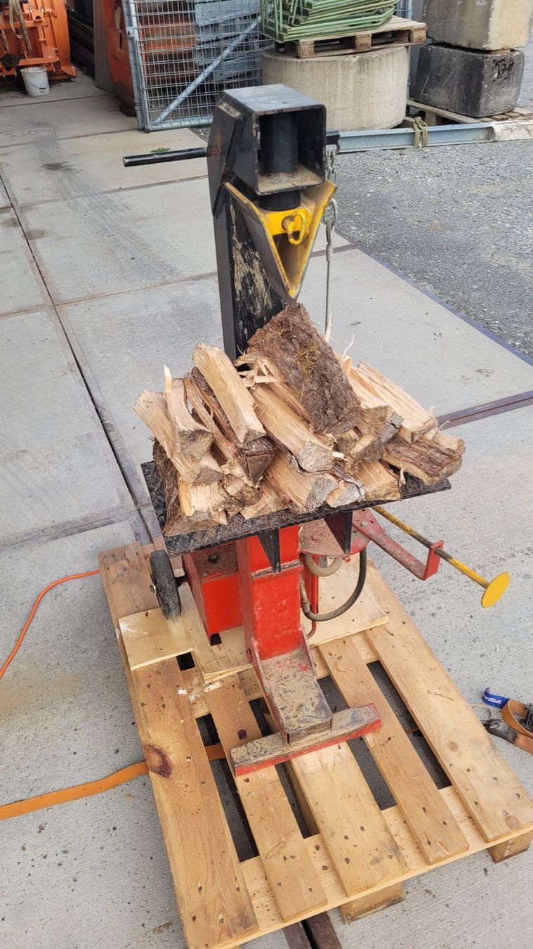 Toutes les machines: Holzspaltmaschine – D'occasion à Kerns par avr75 2